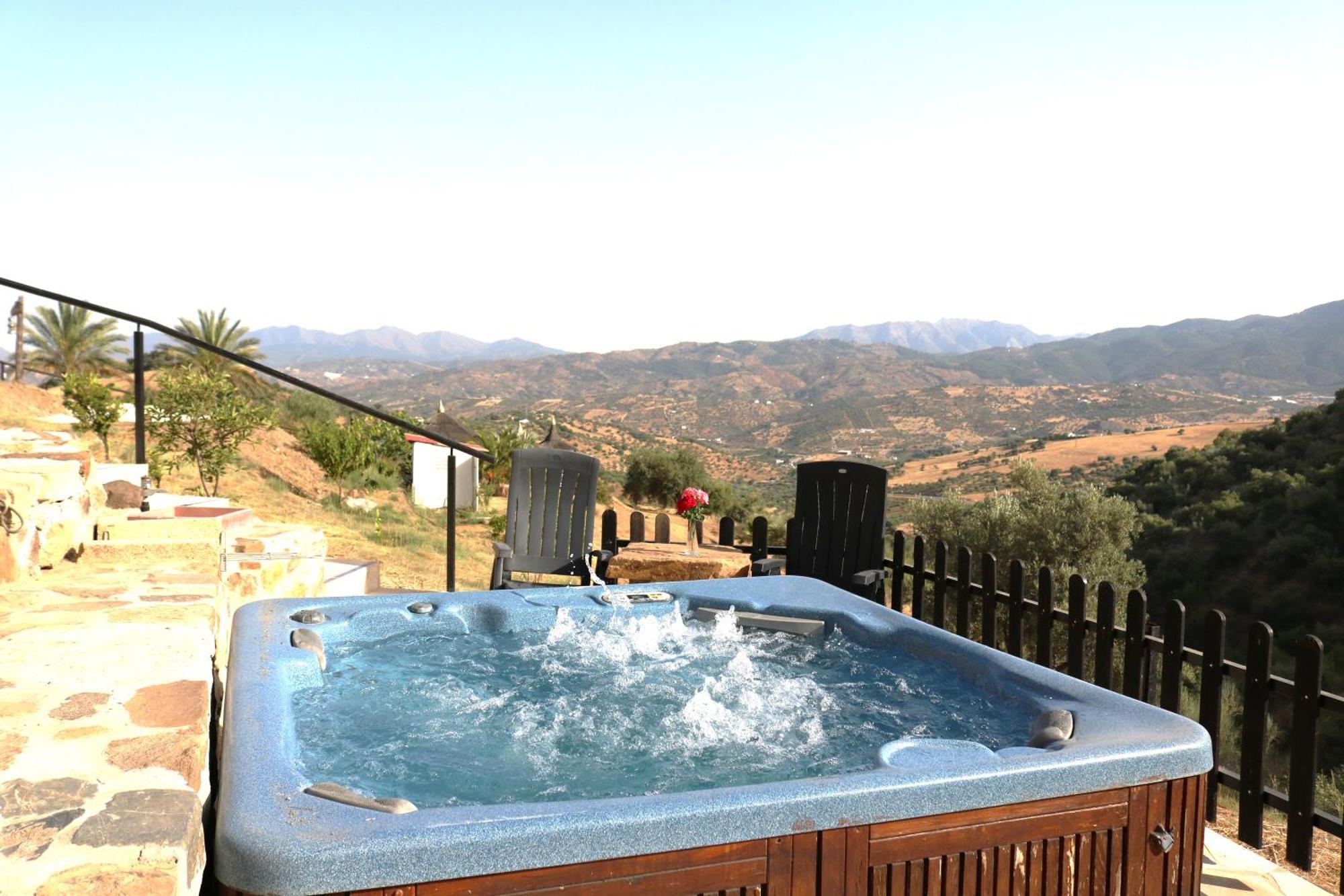 Private Detached Chalet With Own Jacuzzi Mi Dushi 톨록스 외부 사진