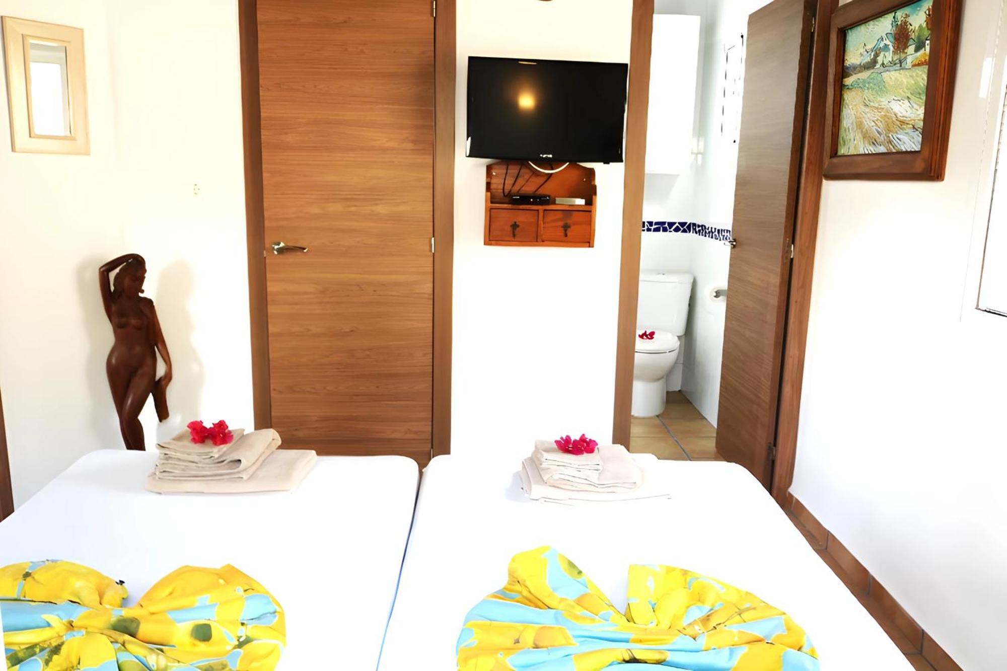 Private Detached Chalet With Own Jacuzzi Mi Dushi 톨록스 외부 사진