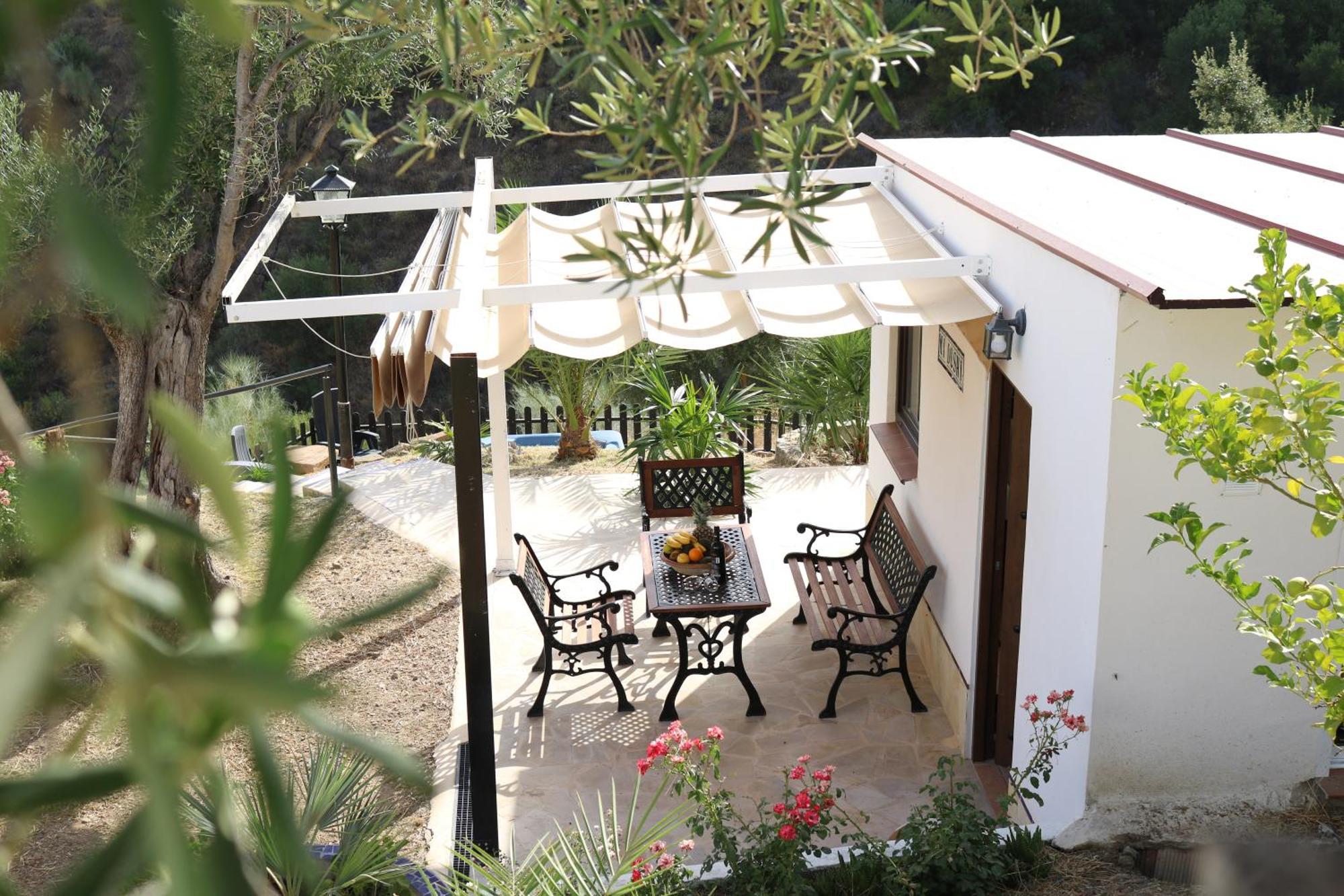 Private Detached Chalet With Own Jacuzzi Mi Dushi 톨록스 외부 사진
